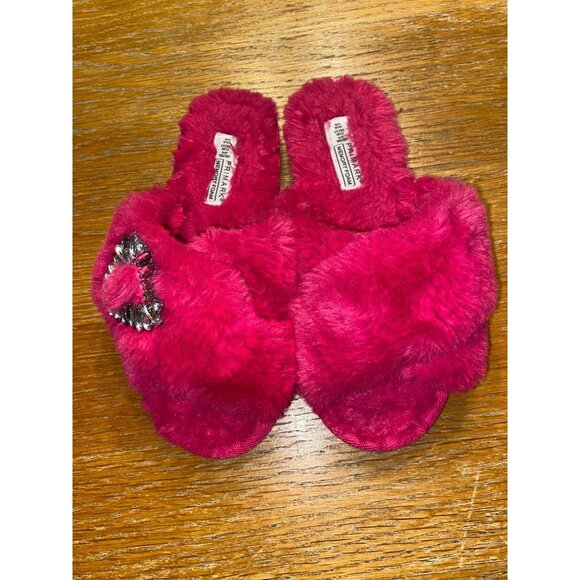 Womens Fuzzy Pink Slippers - Picture 1 of 3